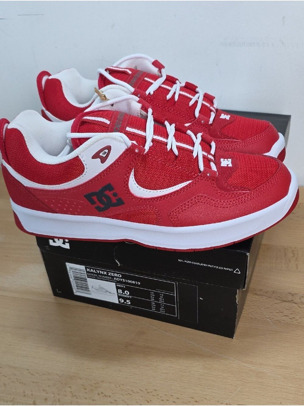 DC Red and White Low-Top Skate Sneakers Men 8 Women 9.5